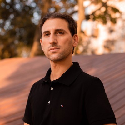 Eyal Nachum - Founder of aibar.world